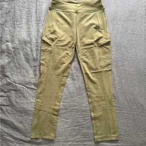 Duluth Trading Co Women's NoGA Namastash Slim Leg Pants Medium Olive